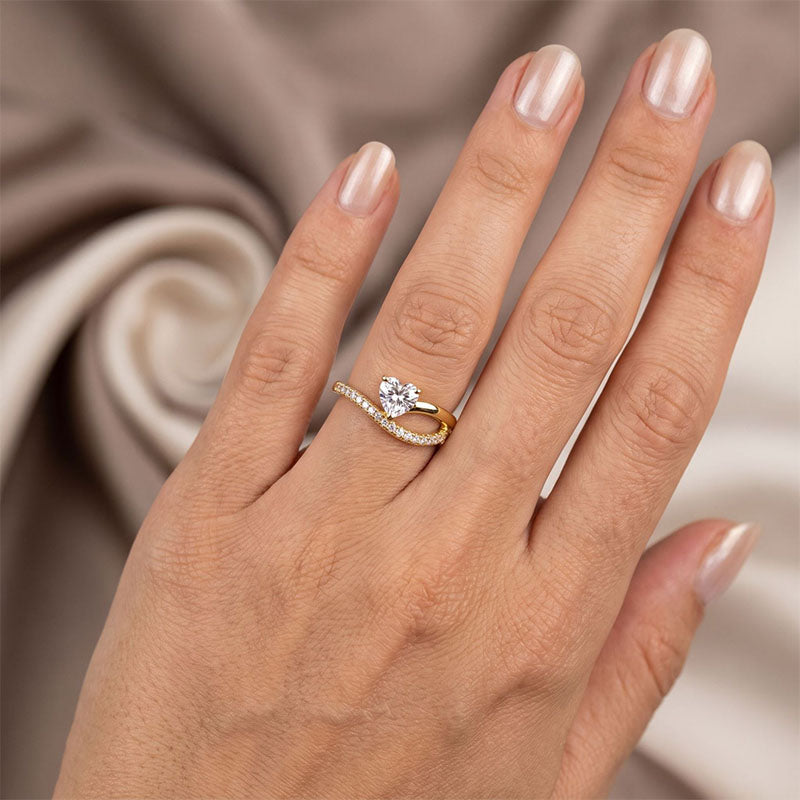 Heart Cut Twisted Pavé Band Ring