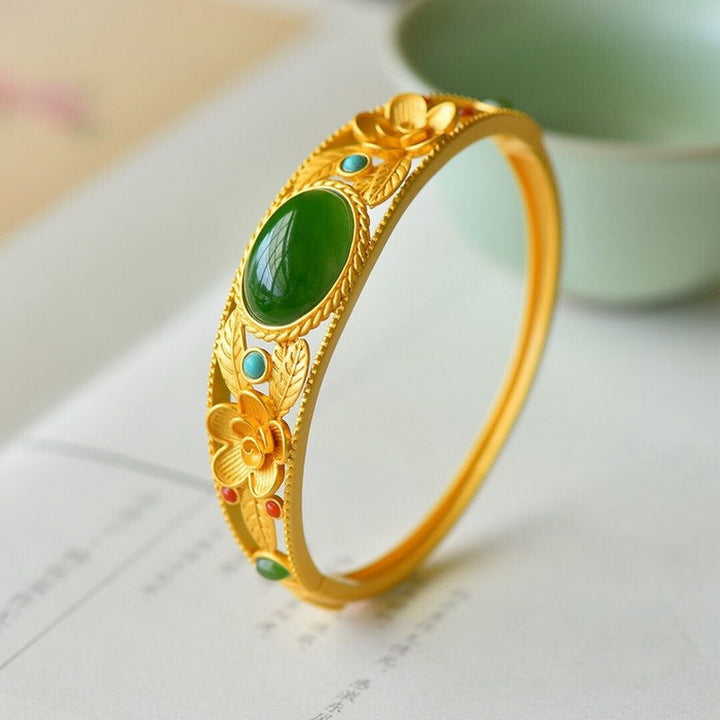 Plum Leaf Natural Emerald Jade Stone Bracelet