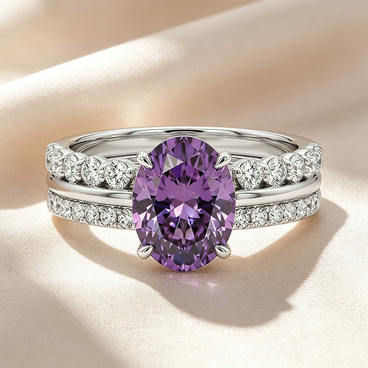 Oval Four‑Prong Pavé Moissanite Bridal Ring Set