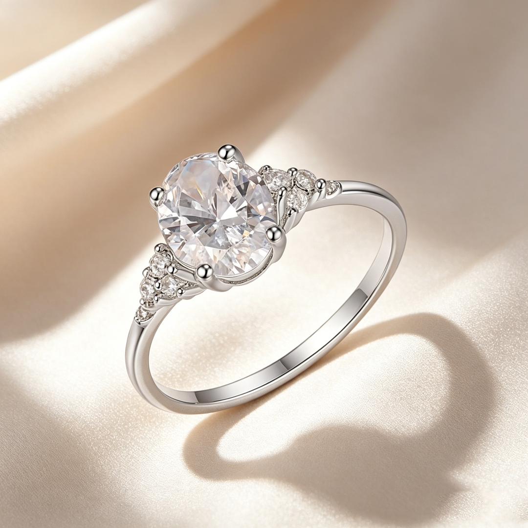 Luxurious Minimalist Sparkling Ring