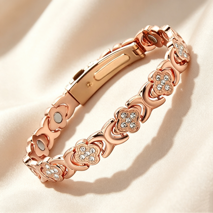 Clover Crystal Magnetic Bracelet