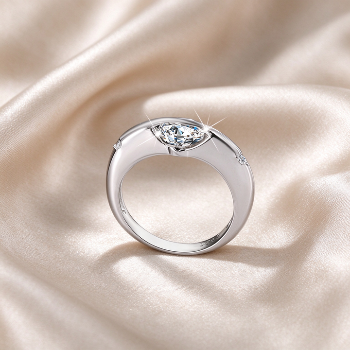 Rotatable Two-Tone Floating Moissanite Ring