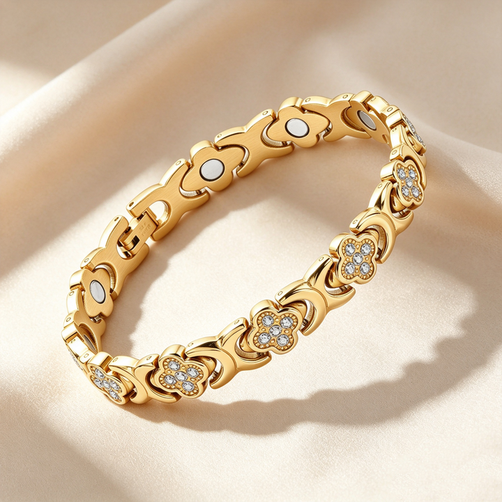 Clover Crystal Magnetic Bracelet