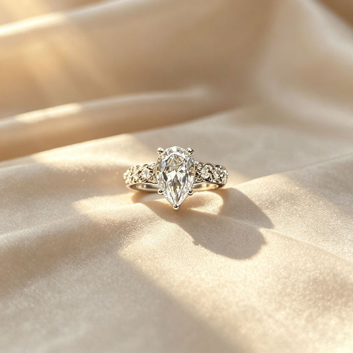 Vintage Pear-Shaped Pear Ice‑Cut Ring