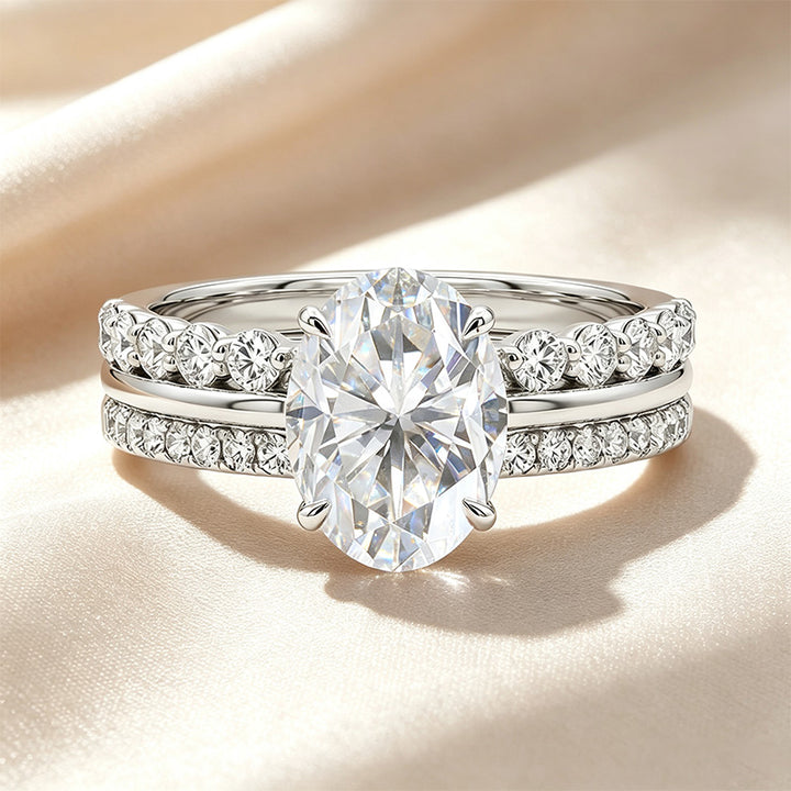 Oval Four‑Prong Pavé Moissanite Bridal Ring Set