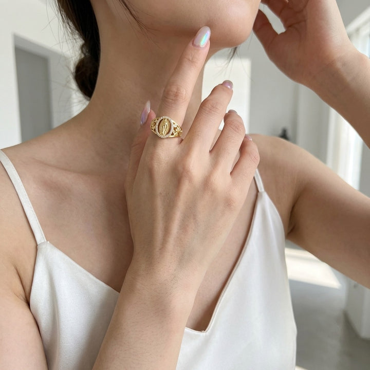 Sacred Madonna Relief Ring