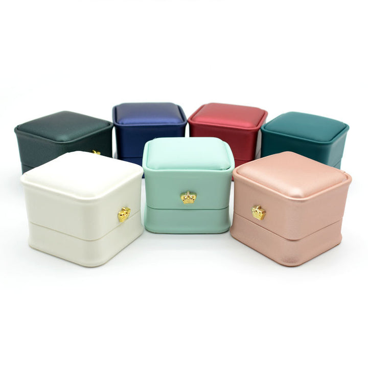Crown Ring &amp; Stud Earring Box