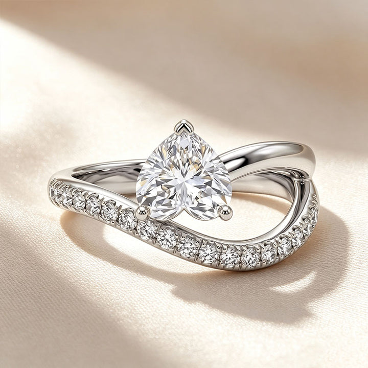 Heart Cut Twisted Pavé Band Ring