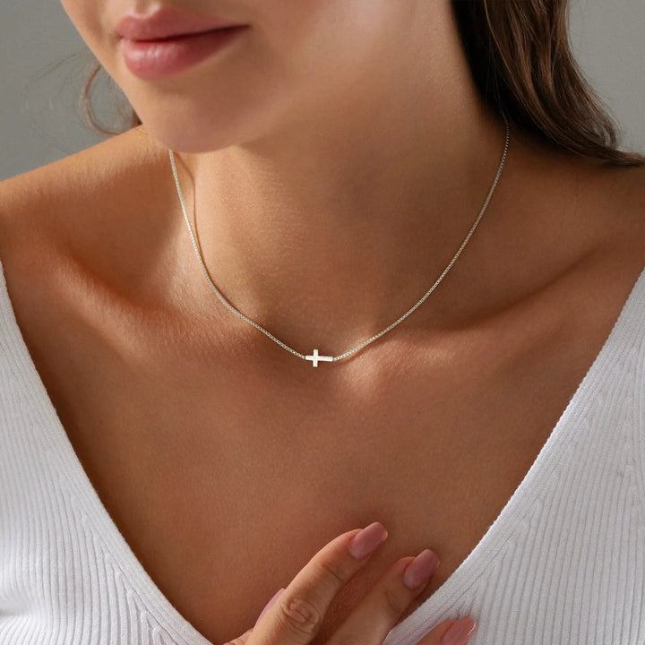 Minimal Cross Box Chain Pendant Necklace
