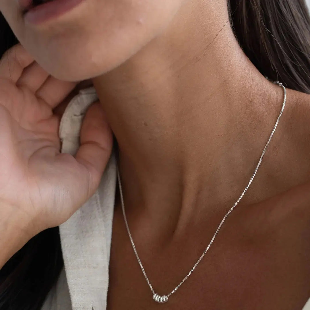Multi-Ring Bead Box Chain Pendant Necklace